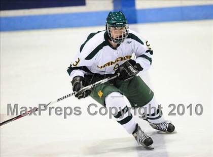 Thumbnail 3 in Darien vs. Hamden (CIAC Division 1 Semifinal) photogallery.