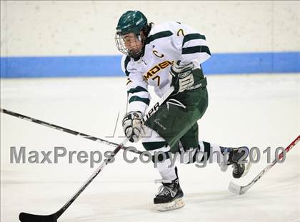 Thumbnail 3 in Darien vs. Hamden (CIAC Division 1 Semifinal) photogallery.