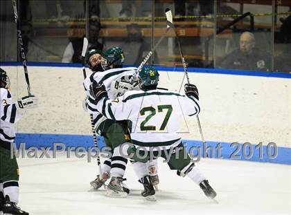 Thumbnail 2 in Darien vs. Hamden (CIAC Division 1 Semifinal) photogallery.