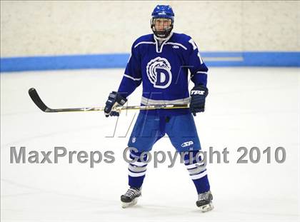 Thumbnail 1 in Darien vs. Hamden (CIAC Division 1 Semifinal) photogallery.