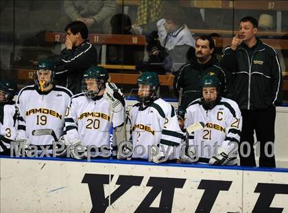 Thumbnail 3 in Darien vs. Hamden (CIAC Division 1 Semifinal) photogallery.