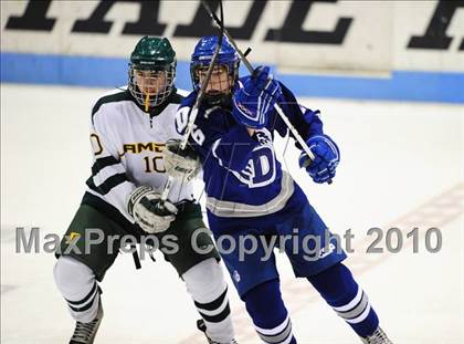 Thumbnail 3 in Darien vs. Hamden (CIAC Division 1 Semifinal) photogallery.