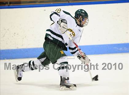 Thumbnail 3 in Darien vs. Hamden (CIAC Division 1 Semifinal) photogallery.