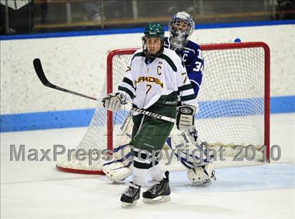Thumbnail 3 in Darien vs. Hamden (CIAC Division 1 Semifinal) photogallery.