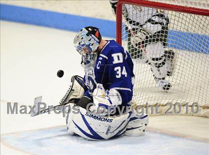 Thumbnail 1 in Darien vs. Hamden (CIAC Division 1 Semifinal) photogallery.