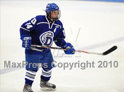 Thumbnail 3 in Darien vs. Hamden (CIAC Division 1 Semifinal) photogallery.