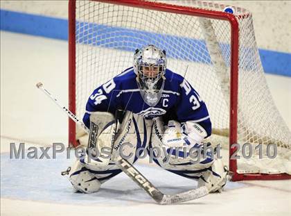 Thumbnail 3 in Darien vs. Hamden (CIAC Division 1 Semifinal) photogallery.