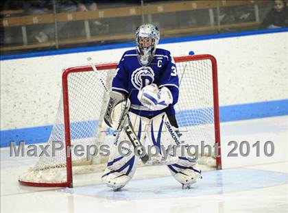 Thumbnail 2 in Darien vs. Hamden (CIAC Division 1 Semifinal) photogallery.
