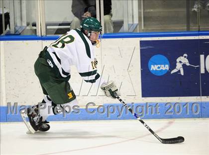Thumbnail 2 in Darien vs. Hamden (CIAC Division 1 Semifinal) photogallery.