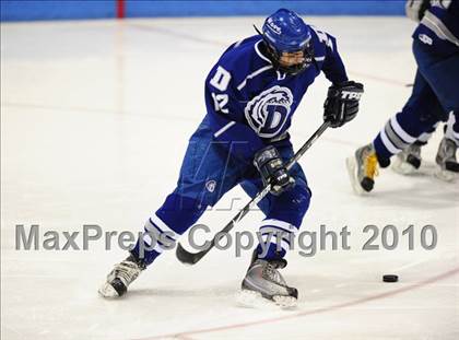 Thumbnail 3 in Darien vs. Hamden (CIAC Division 1 Semifinal) photogallery.