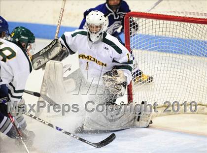 Thumbnail 2 in Darien vs. Hamden (CIAC Division 1 Semifinal) photogallery.