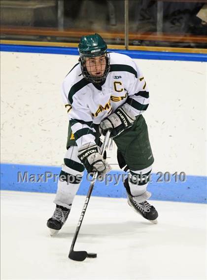 Thumbnail 2 in Darien vs. Hamden (CIAC Division 1 Semifinal) photogallery.