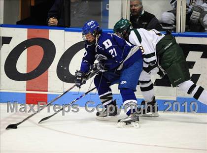 Thumbnail 2 in Darien vs. Hamden (CIAC Division 1 Semifinal) photogallery.