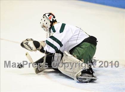 Thumbnail 2 in Darien vs. Hamden (CIAC Division 1 Semifinal) photogallery.