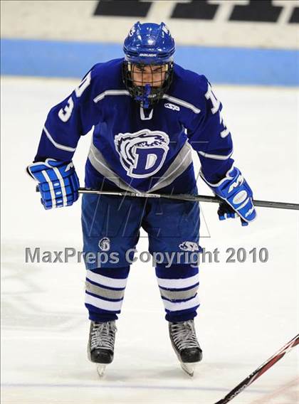 Thumbnail 3 in Darien vs. Hamden (CIAC Division 1 Semifinal) photogallery.