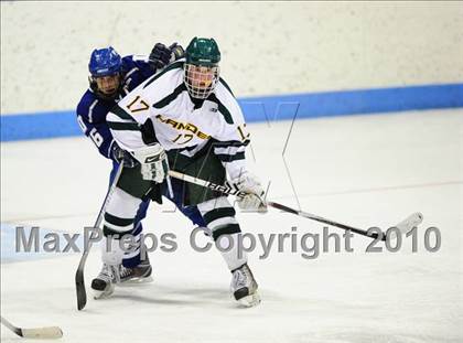 Thumbnail 2 in Darien vs. Hamden (CIAC Division 1 Semifinal) photogallery.