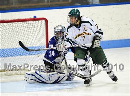 Thumbnail 2 in Darien vs. Hamden (CIAC Division 1 Semifinal) photogallery.