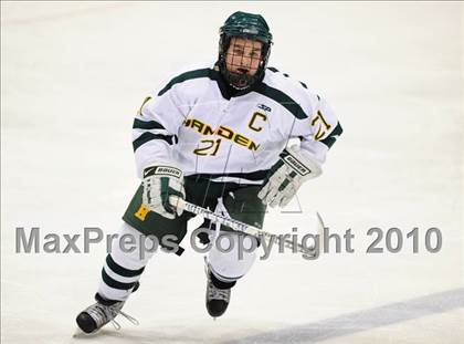 Thumbnail 1 in Darien vs. Hamden (CIAC Division 1 Semifinal) photogallery.