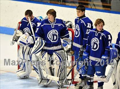 Thumbnail 2 in Darien vs. Hamden (CIAC Division 1 Semifinal) photogallery.
