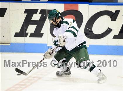 Thumbnail 1 in Darien vs. Hamden (CIAC Division 1 Semifinal) photogallery.