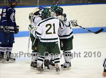 Thumbnail 2 in Darien vs. Hamden (CIAC Division 1 Semifinal) photogallery.