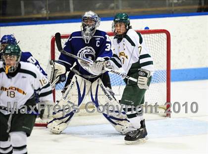 Thumbnail 2 in Darien vs. Hamden (CIAC Division 1 Semifinal) photogallery.