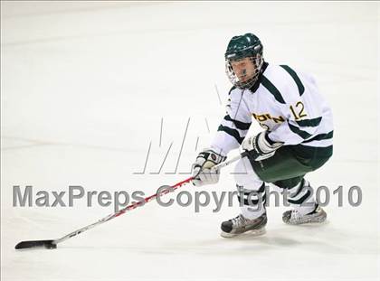 Thumbnail 2 in Darien vs. Hamden (CIAC Division 1 Semifinal) photogallery.