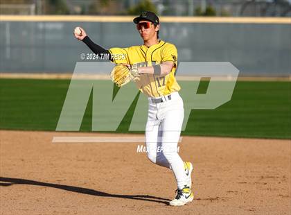 Thumbnail 2 in Sunny Hills @ Yorba Linda photogallery.