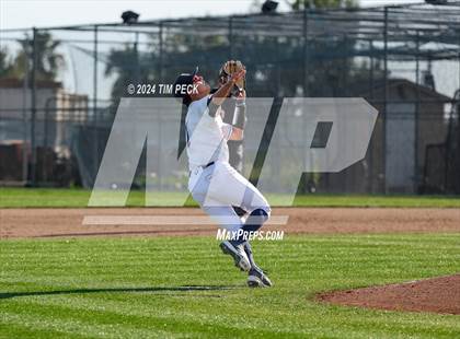 Thumbnail 1 in Sunny Hills @ Yorba Linda photogallery.