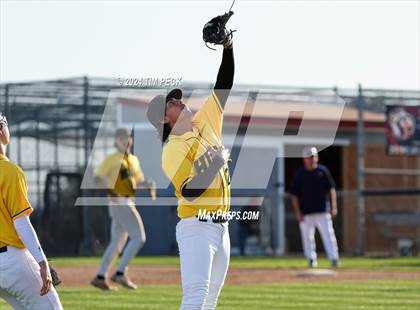 Thumbnail 1 in Sunny Hills @ Yorba Linda photogallery.