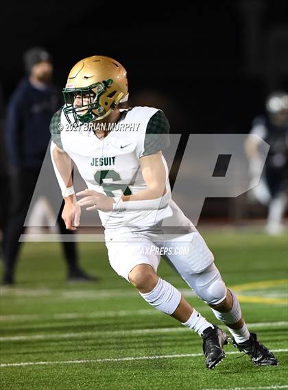 Thumbnail 2 in Lake Oswego vs Jesuit (OSAA 6A Quarterfinal) photogallery.