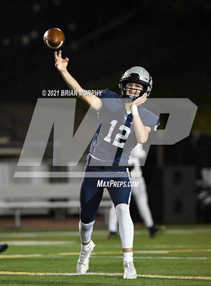 Thumbnail 2 in Lake Oswego vs Jesuit (OSAA 6A Quarterfinal) photogallery.
