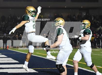 Thumbnail 3 in Lake Oswego vs Jesuit (OSAA 6A Quarterfinal) photogallery.