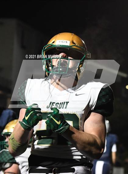Thumbnail 1 in Lake Oswego vs Jesuit (OSAA 6A Quarterfinal) photogallery.