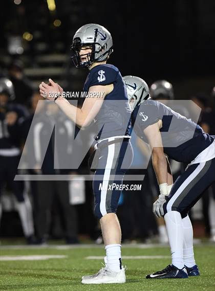 Thumbnail 1 in Lake Oswego vs Jesuit (OSAA 6A Quarterfinal) photogallery.