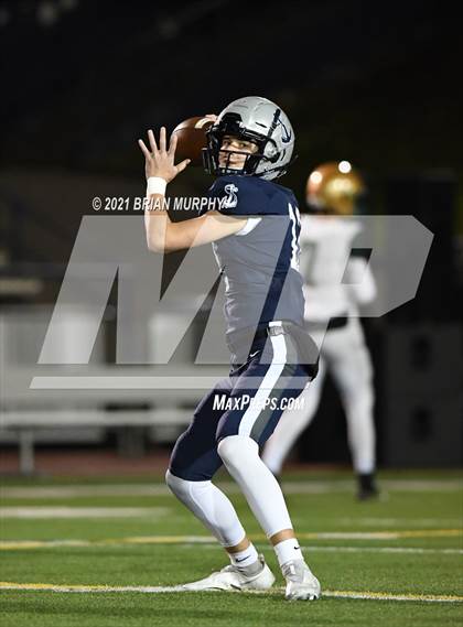 Thumbnail 1 in Lake Oswego vs Jesuit (OSAA 6A Quarterfinal) photogallery.