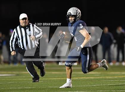 Thumbnail 3 in Lake Oswego vs Jesuit (OSAA 6A Quarterfinal) photogallery.