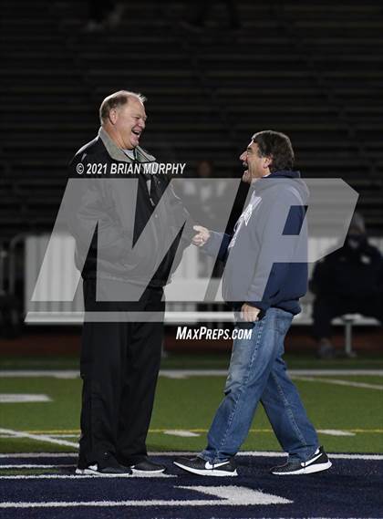 Thumbnail 3 in Lake Oswego vs Jesuit (OSAA 6A Quarterfinal) photogallery.