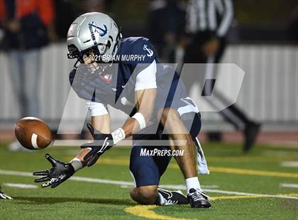 Thumbnail 2 in Lake Oswego vs Jesuit (OSAA 6A Quarterfinal) photogallery.