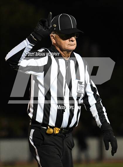 Thumbnail 1 in Lake Oswego vs Jesuit (OSAA 6A Quarterfinal) photogallery.
