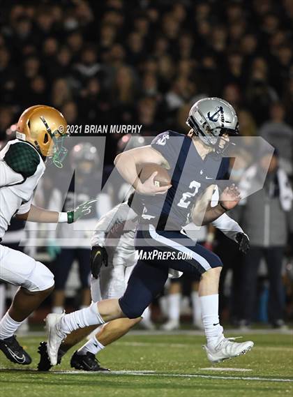 Thumbnail 2 in Lake Oswego vs Jesuit (OSAA 6A Quarterfinal) photogallery.