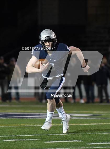 Thumbnail 1 in Lake Oswego vs Jesuit (OSAA 6A Quarterfinal) photogallery.