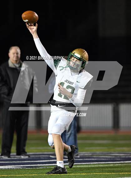 Thumbnail 3 in Lake Oswego vs Jesuit (OSAA 6A Quarterfinal) photogallery.
