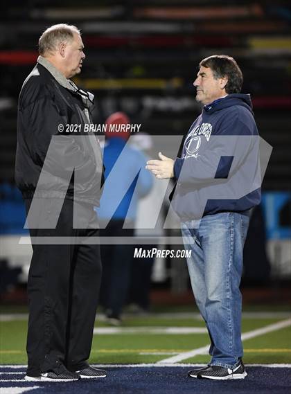 Thumbnail 2 in Lake Oswego vs Jesuit (OSAA 6A Quarterfinal) photogallery.