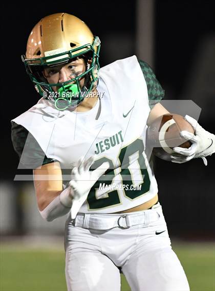 Thumbnail 1 in Lake Oswego vs Jesuit (OSAA 6A Quarterfinal) photogallery.