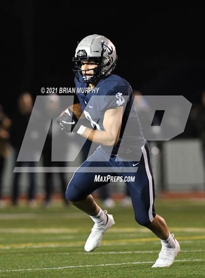 Thumbnail 2 in Lake Oswego vs Jesuit (OSAA 6A Quarterfinal) photogallery.