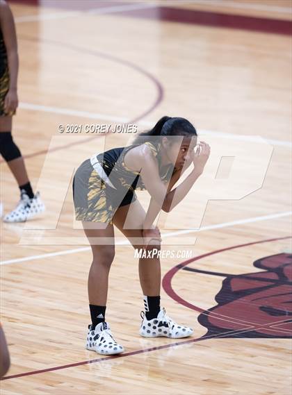 Thumbnail 2 in Peach County vs Cedar Shoals (Screamin' Demon Invitational) photogallery.