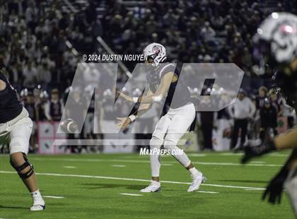 Thumbnail 1 in Friendswood @ A&M Consolidated (UIL Football 5A D1 Region III Bi-District) photogallery.