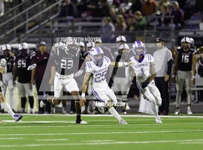 Thumbnail 3 in Friendswood @ A&M Consolidated (UIL Football 5A D1 Region III Bi-District) photogallery.
