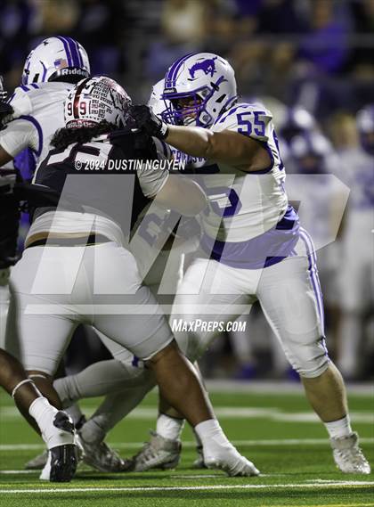 Thumbnail 2 in Friendswood @ A&M Consolidated (UIL Football 5A D1 Region III Bi-District) photogallery.